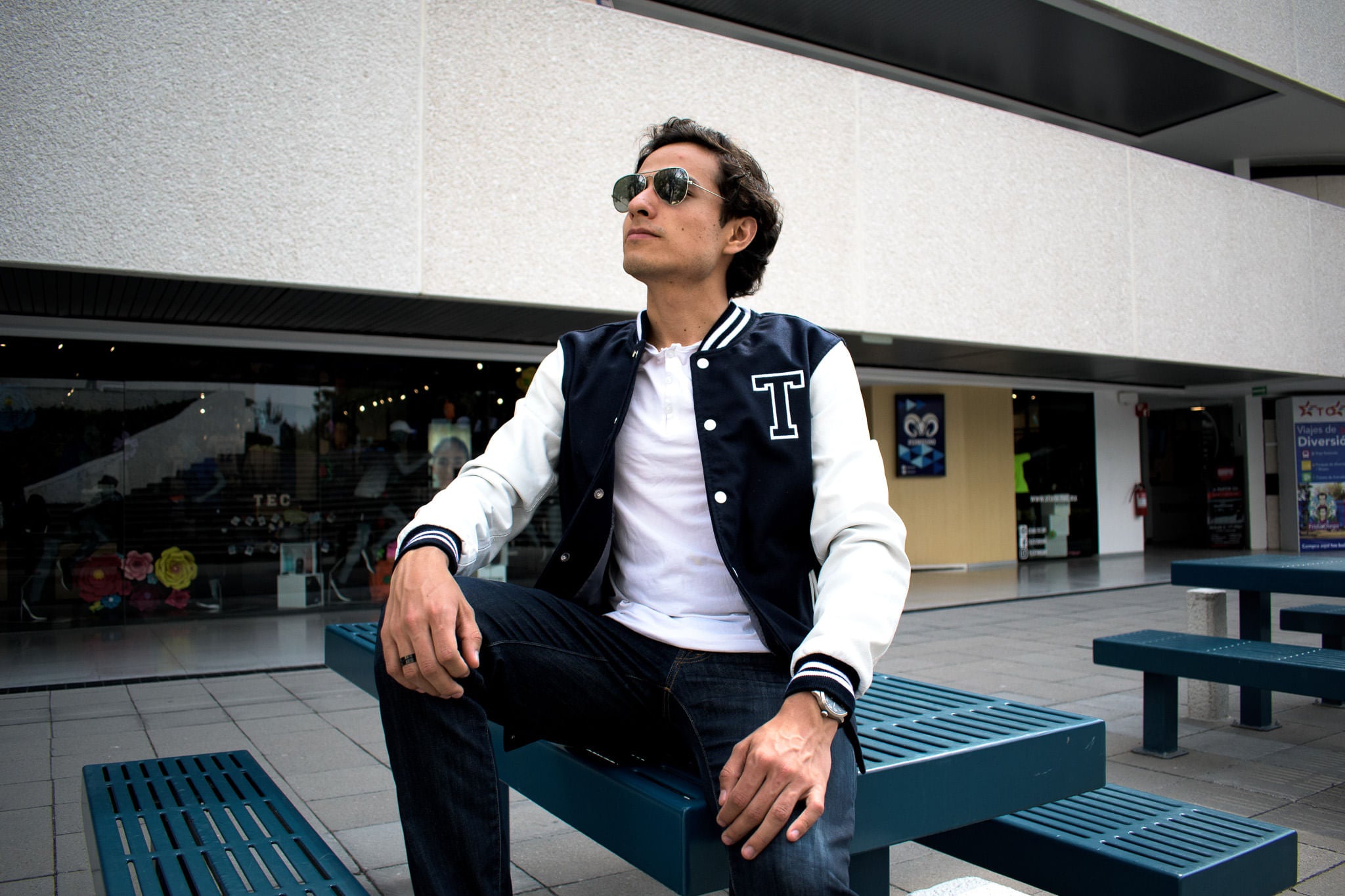 Chamarra Universitaria TEC Premium Azul con Blanco, Unisex