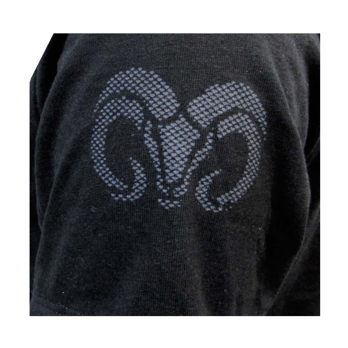 Playera casual texto BORREGOS al costado CF Negro