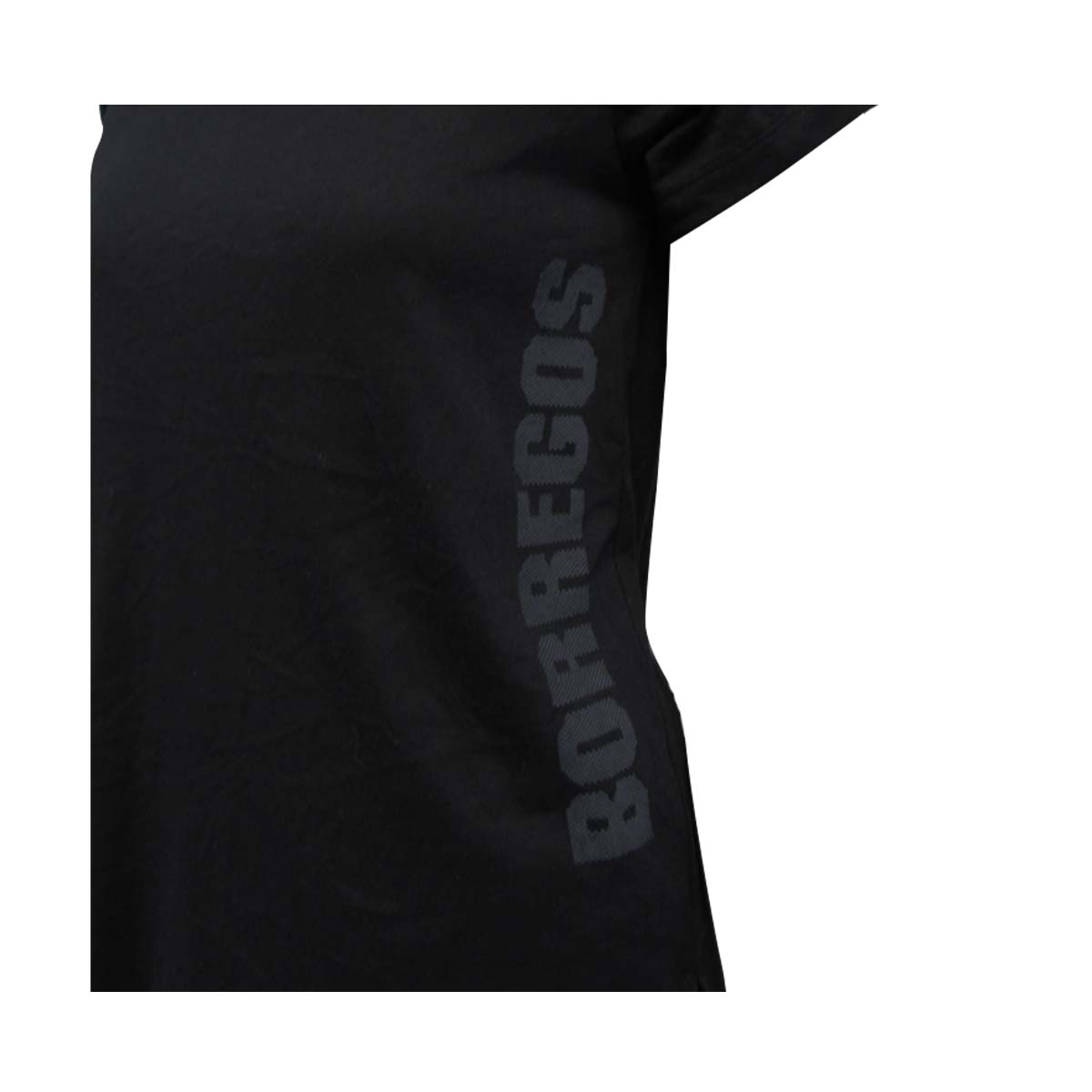 Playera casual texto BORREGOS al costado CF Negro